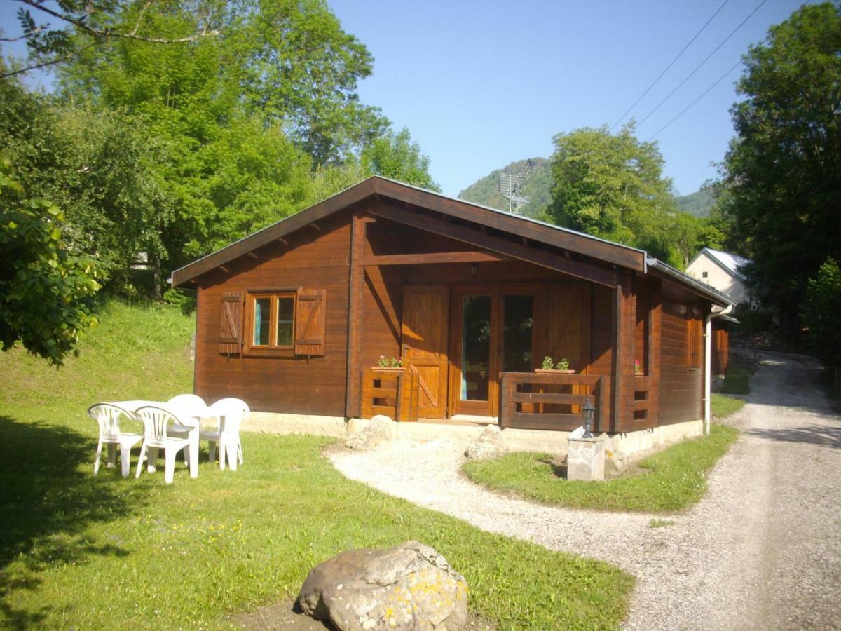 Les Chalets De Montorgueil Saurat Exteriör bild